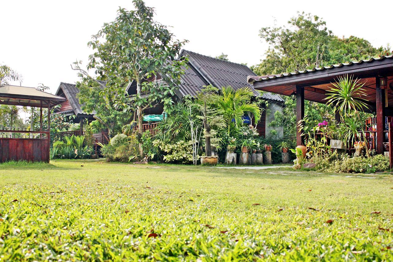Baansuan Lychee Maeklong Resort Ampawa Amphawa Dış mekan fotoğraf