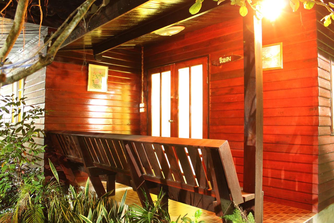 Baansuan Lychee Maeklong Resort Ampawa Amphawa Dış mekan fotoğraf
