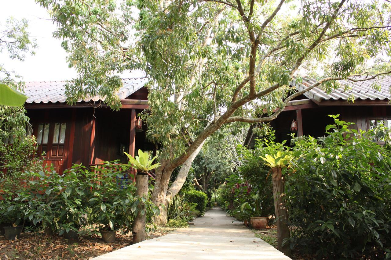 Baansuan Lychee Maeklong Resort Ampawa Amphawa Dış mekan fotoğraf